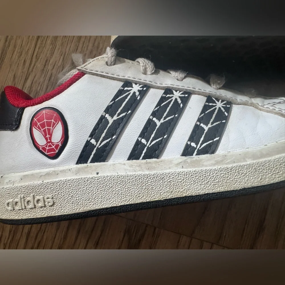 adidas Kids White and Red Spider-Man Sneakers. Kids 12K